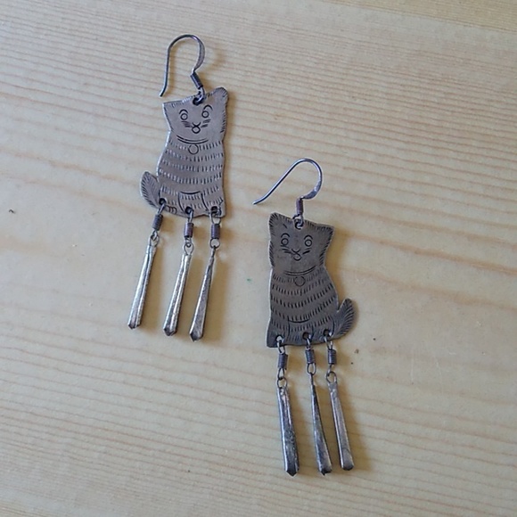 2/$20 - Cat Earrings - Silver - Picture 1 of 3